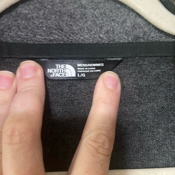 The North Face EUC color block 1/4 zip wool blend two tone sweater size L men's - Picture 3 of 6